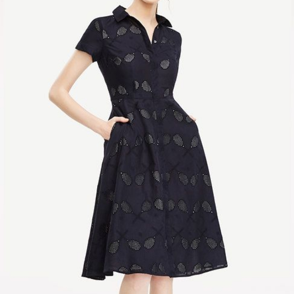 Ann Taylor eyelet tennis racquet pattern dress size 4 Excellent condition Navy - Picture 5 of 5